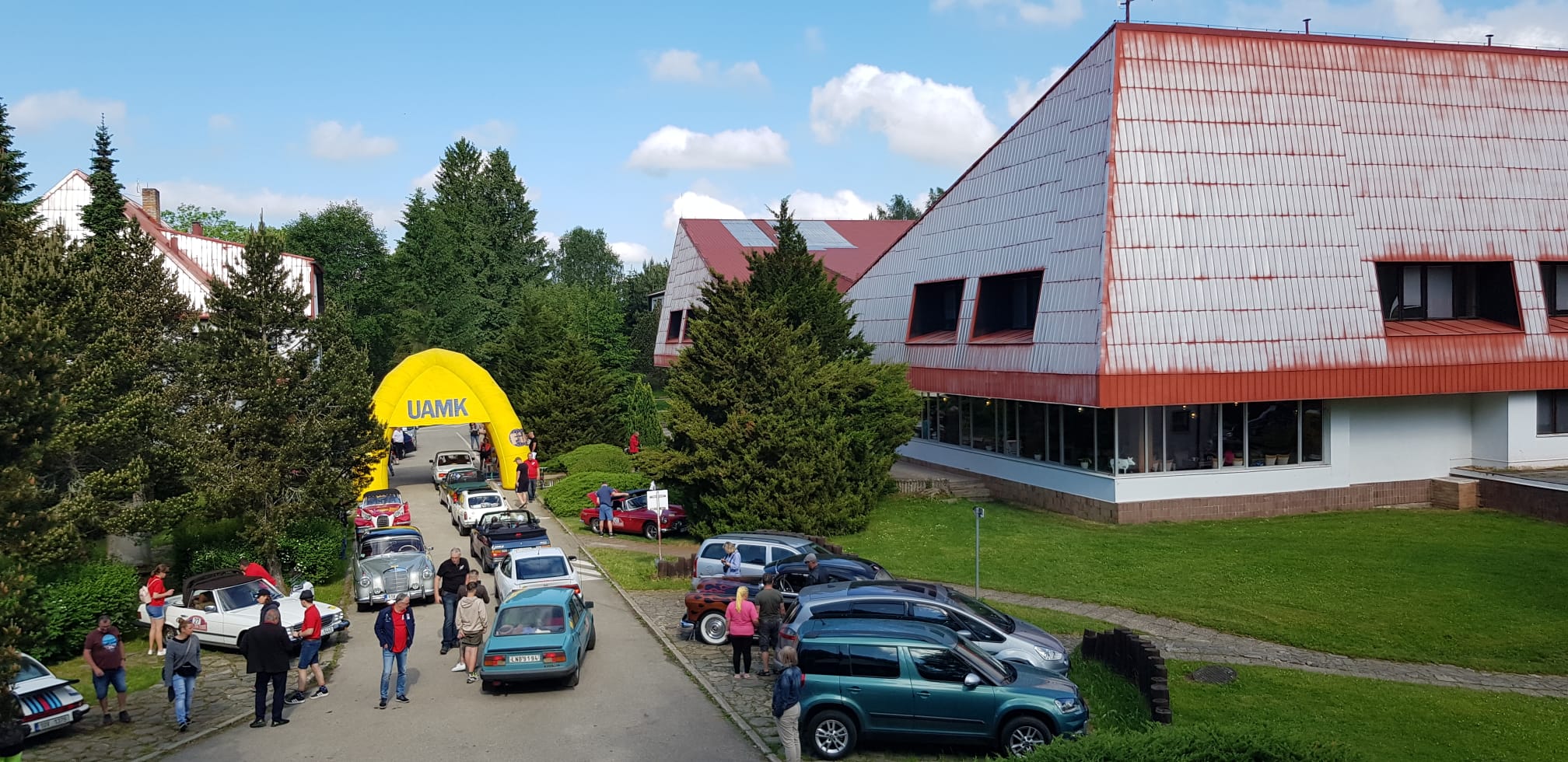 300 MIL ZEMÍ ČESKOU